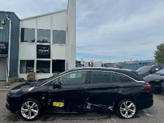 dañado Opel Astra Sports Tourer 1.2 Business Elegance BJ 2021 62551  KM