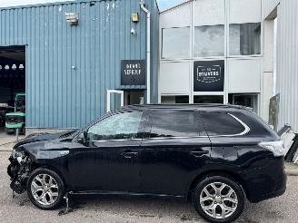 Mitsubishi Outlander 2.0 AUTOMAAT PHEV Instyle BJ 2014 305.027 KM picture 3