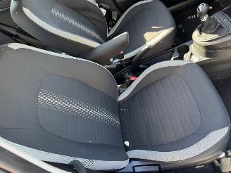 Hyundai I-10 1.0 Comfort 5-zits picture 12