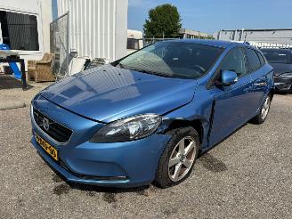 skadebil auto Volvo V-40 2.0 D4 Kinetic Business 2014/11