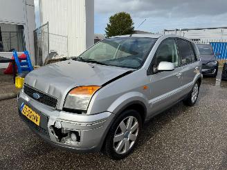škoda osobní automobily Ford Fusion 1.4-16V Futura BJ 2006 176.782 KM 2006/1