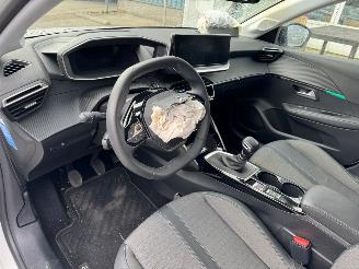 Peugeot 208 1.2  PureTech Allure Pack BJ 2022 32.596 KM picture 14