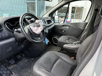 Opel Vivaro 1.6 CDTI L2H1 DC Sport EcoFlex BJ 2016 173.365 KM picture 13