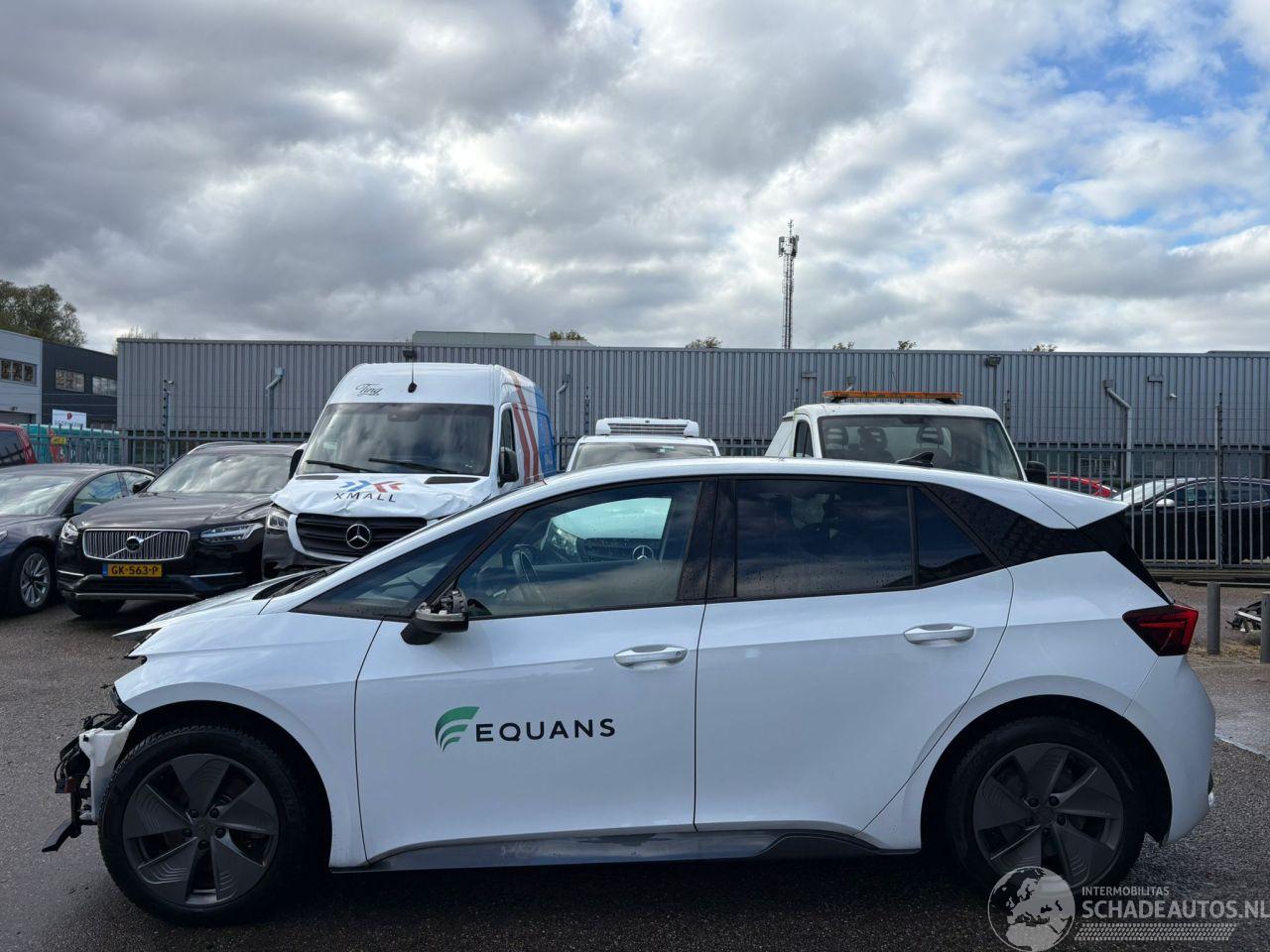 Cupra Born Essential AUTOMAAT  62 kWh BJ 2022 138.186 KM