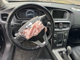 Volvo V-40 1.6 T3 Summum BJ 2012 173.882 KM picture 9