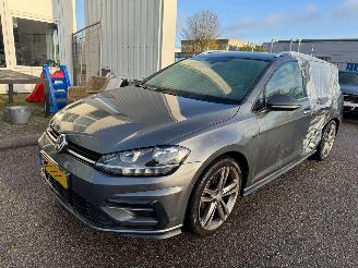 skadebil auto Volkswagen Golf Variant 1.6 TDI Highline Business R 2017/10