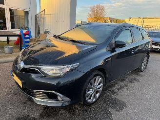 Voiture accidenté Toyota Auris Touring Sports 1.8 Hybrid Lease pro AUTOMAAT 2015/6