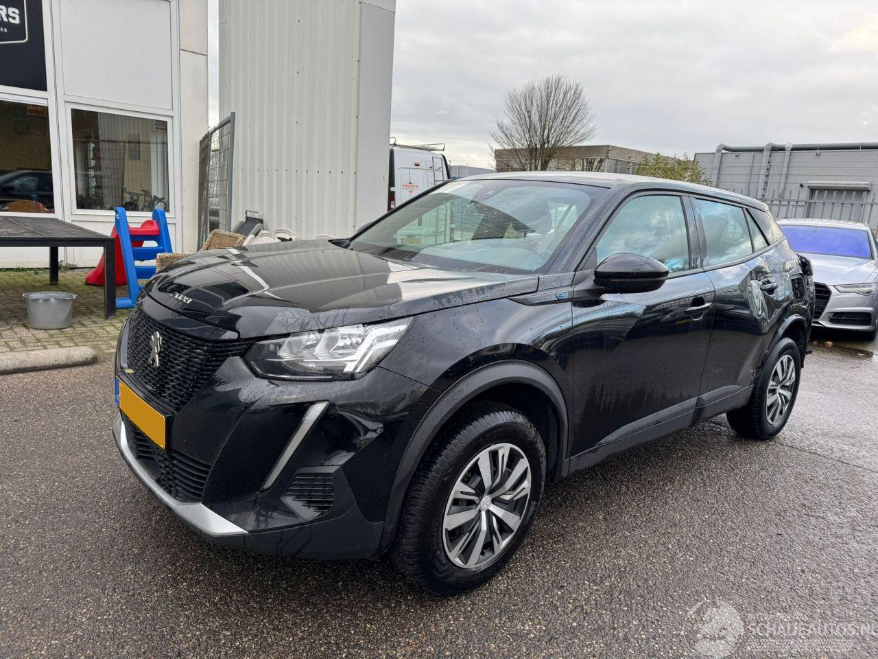 Peugeot e-2008 EV Active 50 kWh