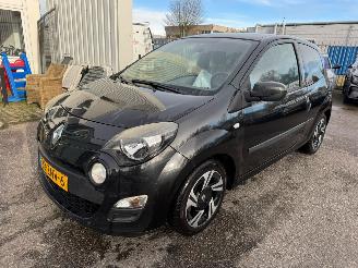 Coche accidentado Renault Twingo 1.2 16V Collection BH 2013 137.685 KM 2013/2