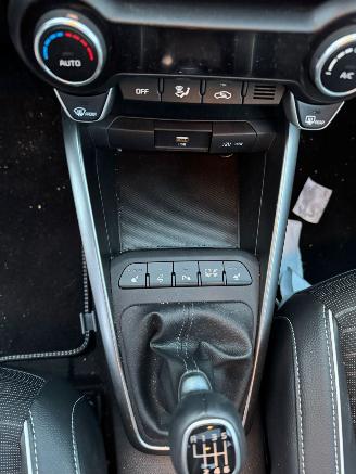 Kia Stonic 1.0 T-GDi MHEV GT-PlusLine picture 15