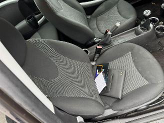 Mini Cooper Mini Clubman 1.6 Cooper picture 13