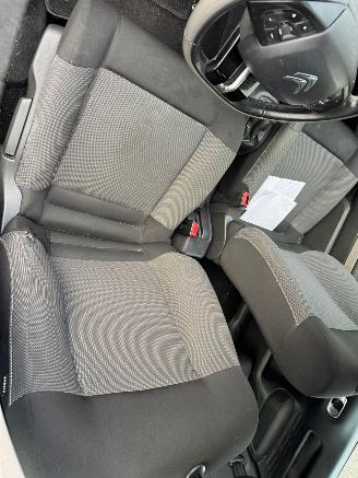 Citroën C4 cactus 1.6 BlueHDi Business picture 18