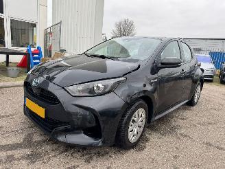 uszkodzony samochody osobowe Toyota Yaris 1.5 AUTOMAAT Hybrid Active BJ 2021 80.589 KM 2021/4