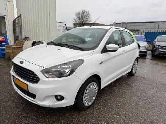 Voiture accidenté Ford Ka+ 1.2 Trend Ultimate BJ 2016 50.920 KM 2016/9