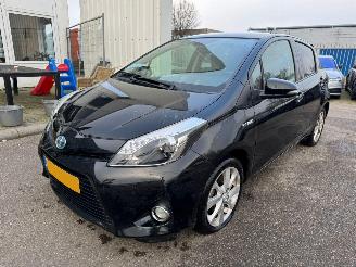 Unfallwagen Toyota Yaris 1.5 Full Hybrid Dynamic AUTOMAAT 2012/9