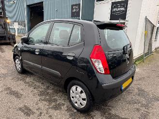 Hyundai I-10 1.1 Active picture 3