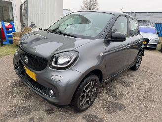Schadeauto Smart Forfour 1.0 Business Solution 2018/12