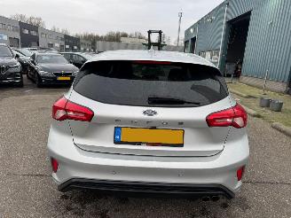 Ford Focus 1.0 EcoBoost ST Line Business picture 4