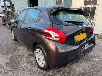 Peugeot 208 1.2 VTi Blue Lease picture 3