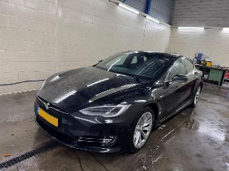 krockskadad bil auto Tesla Model S 75D Base 2018/12