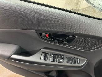 Hyundai Kona 1.6 GDI HEV Premium Sky AUTOMAAT picture 20