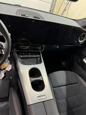 Mercedes Cla-klasse 250 + Launch Edition 85 kWh  272 pk AUTOMAAT BJ 2025 7.053 KM picture 10