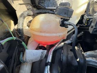 Citroën C4 cactus 1.2 PureTech Shine BJ 2015 160.986 KM picture 15