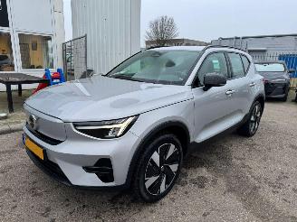 Coche accidentado Volvo XC40 Single Motor Plus 69 kWh AUTOMAAT 2023/12