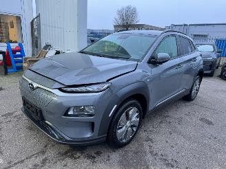 Voiture accidenté Hyundai Kona EV Fashion 64 kWh AUTOMAAT 2019/6