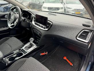 Kia Ceed Sportswagon 1.6 GDI PHEV DynamicLine picture 11