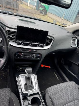Kia Ceed Sportswagon 1.6 GDI PHEV DynamicLine picture 10
