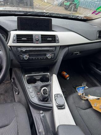 BMW 3-serie Gran Turismo 320i Executive BJ 2014 202.816 KM picture 9