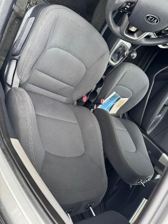 Kia Rio 1.2 CVVT Plus Pack BJ 2012 201.167 KM picture 11