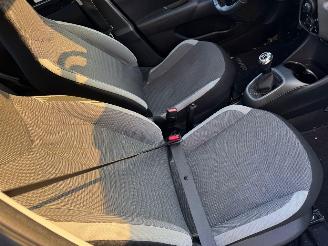 Toyota Aygo 1.0 VVT-i x-play picture 14