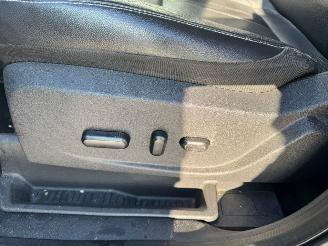 Ford Kuga 1.6 TDCI AUT 4WD TITANIUM picture 14