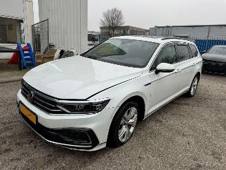 skadebil auto Volkswagen Passat Variant 1.4 TSI PHEV GTE Business AUTOMAAT 2021/1