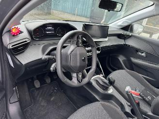 Peugeot 208 1.2 PureTech 75 Style picture 13