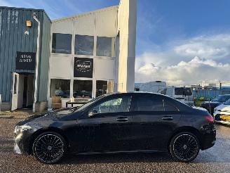 Mercedes A-klasse 180 AUTOMAAT PANO AMG Line picture 2