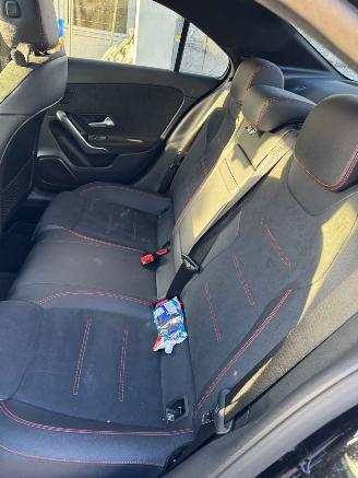 Mercedes A-klasse 180 AUTOMAAT PANO AMG Line picture 18