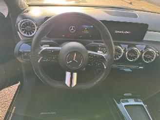 Mercedes A-klasse 180 AUTOMAAT PANO AMG Line picture 13