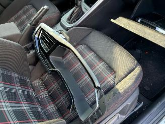 Volkswagen Polo 2.0 AUTOMAAT TSI GTI picture 21