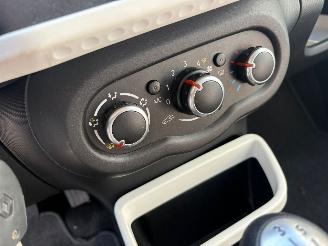 Renault Twingo 1.0 SCe Expression picture 10