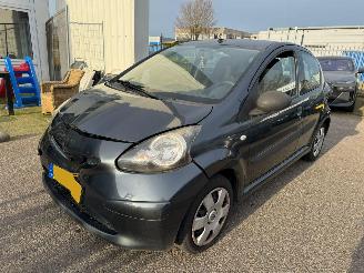 škoda osobní automobily Toyota Aygo 1.0-12V 2007/4