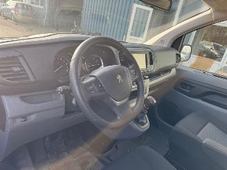 Peugeot Expert 231S 2.0 BlueHDI 120 Premium Pack picture 15