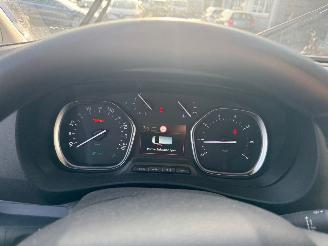 Peugeot Expert 231S 2.0 BlueHDI 120 Premium Pack picture 16