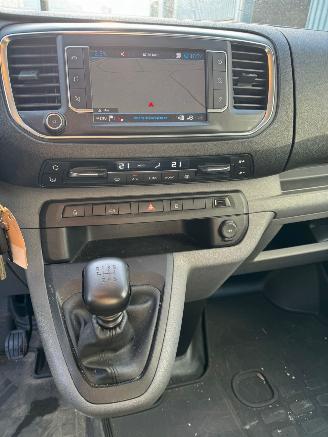 Peugeot Expert 231S 2.0 BlueHDI 120 Premium Pack picture 18