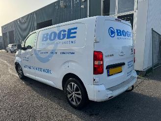 Peugeot Expert 231S 2.0 BlueHDI 120 Premium Pack picture 4