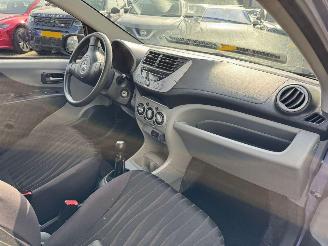 Nissan Pixo 1.0 Acenta picture 13