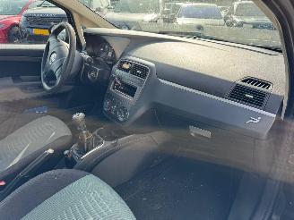 Fiat Grande Punto 1.4 Dynamic picture 11