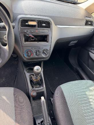 Fiat Grande Punto 1.4 Dynamic picture 10